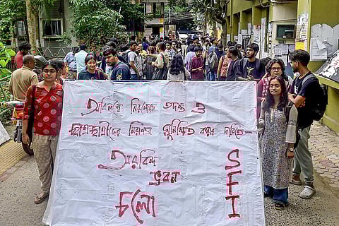 SFI Jadavpur University students protest