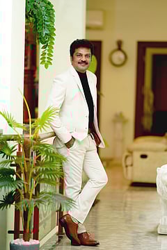 Lion Dr. Kiron – A Humanitarian Torchbearer Redefining Indian Real Estate