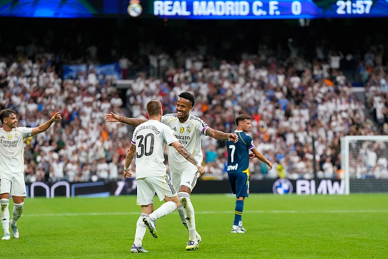 La Liga 2025-26 Real Madrid Vs Espanyol Football match photos_ Eder Militao