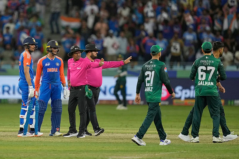 Asia Cup 2025 t20 Cricket Super Four match India vs Pakistan photo_Abhishek Sharma, Shubman Gill