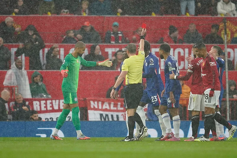 English Premier League 2025-26 Manchester United vs Chelsea EPL Soccer photos: Robert Sanchez