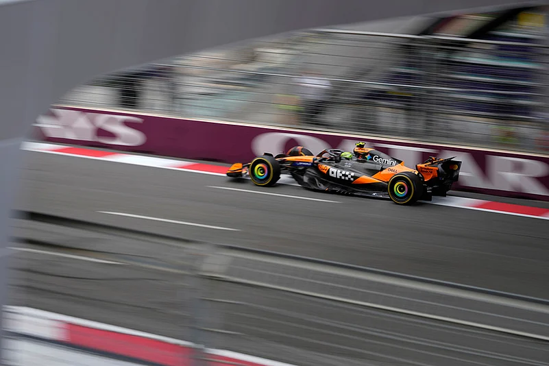 2025 Azerbaijan Formula One Grand Prix Auto race in Baku photos_McLaren driver Lando Norris