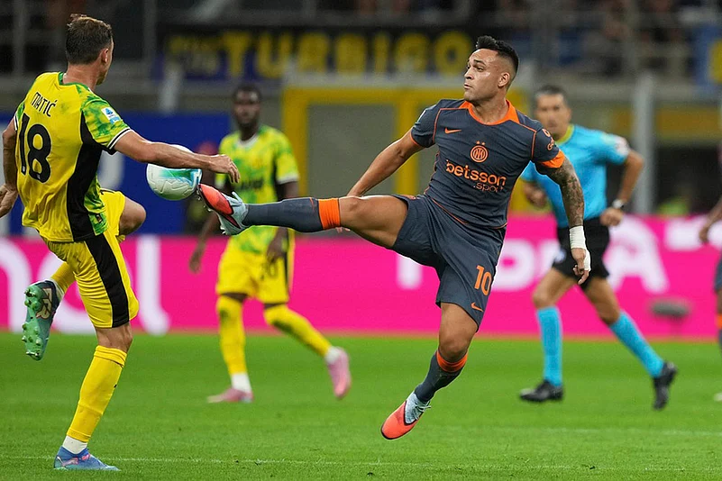 Italy soccer Serie A 2025-26 soccer match Inter Milan Vs Sassuolo_Lautaro Martinez