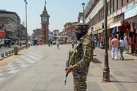 Suspected explosive found near Dal Lake in Srinagar