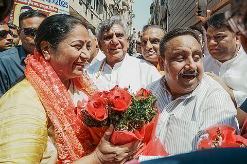 Delhi CM Rekha Gupta meets traders at Tri Nagar's Totaram Bazar