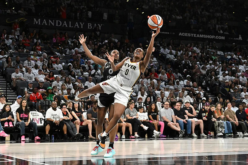 WNBA Playoffs Semifinals series, Game 1 Indiana Fever vs Las Vegas Aces_Kelsey Mitchell