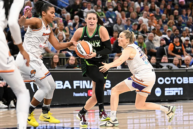 WNBA Playoffs Semifinals series, Game 1 Minnesota Lynx vs Phoenix Mercury_Bridget Carleton