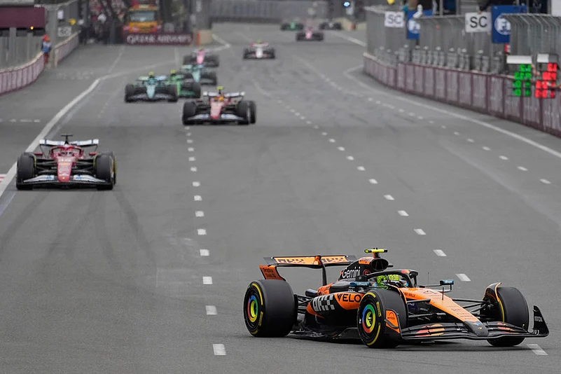 2025 Azerbaijan Formula One Grand Prix Auto race in Baku photos_Lando Norris of Britain