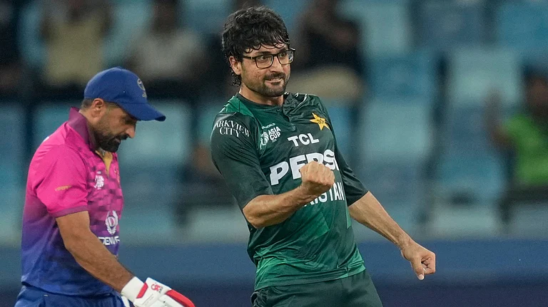 Pakistan's Abrar Ahmed celebrates the dismissal of United Arab Emirates's Asif Khan during the Asia Cup cricket match between Pakistan and United Arab Emirates at Dubai International Cricket Stadium, United Arab Emirates, Wednesday, Sept. 17, 2025. - | Photo: AP/Altaf Qadri