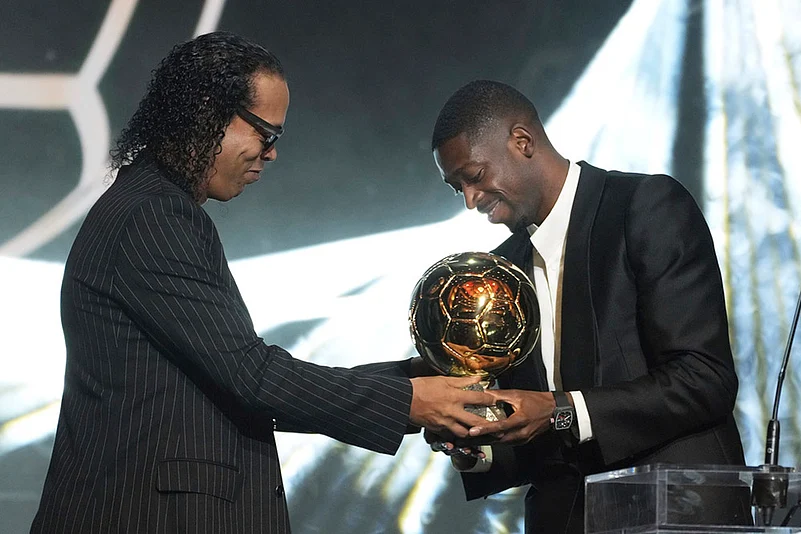 France Soccer Golden Ball Award _ 69th Ballon dOr awards ceremony_Ronaldinho, Ousmane Dembélé