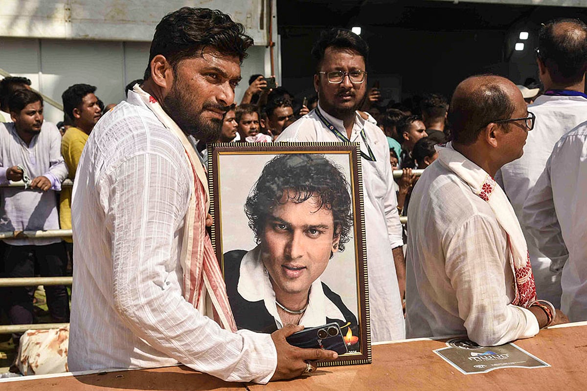 Last rites of singer Zubeen Garg in Assam