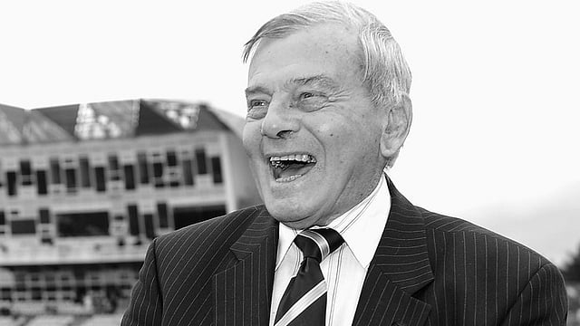 Former Umpire Harold 'Dickie' Bird Dies Aged 92