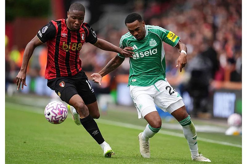 Britain soccer Premier League 2025-26 Bournemouth vs Newcastle United match pics_Bafode Diakite
