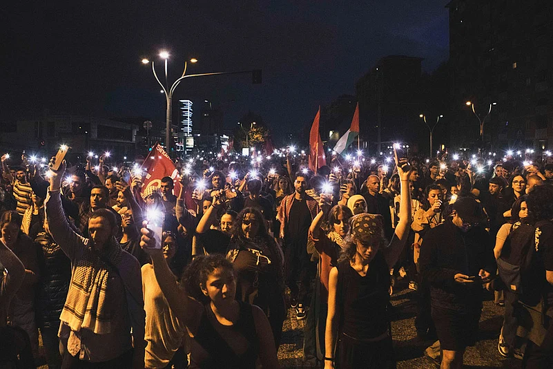 Pro-Palestinians nation-wide protest and general strike in Italy over Gaza war_11