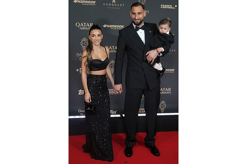 France Soccer Golden Ball Award_69th Ballon dOr awards ceremony photo_Gianluigi Donarumas family