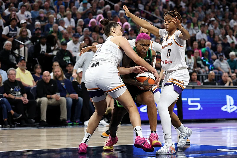 WNBA basketball playoff semifinals series game 2 Phoenix Mercury vs Minnesota Lynx_Courtney Williams