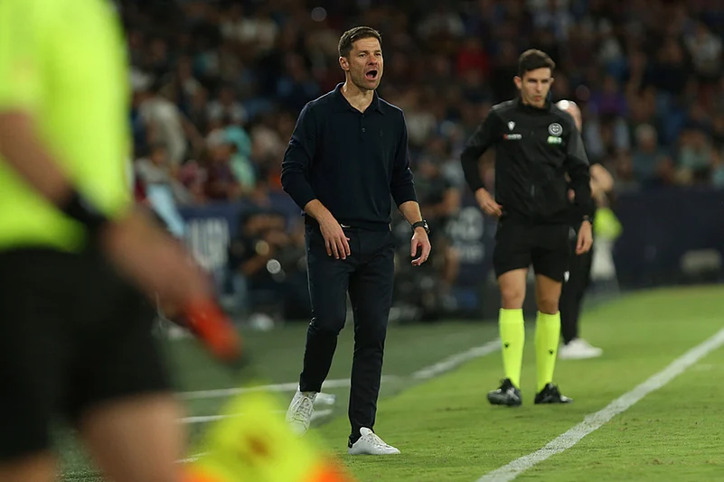 Spain soccer La Liga 2025-26 Levante UD Vs Real Madrid match pics_Xabi Alonso