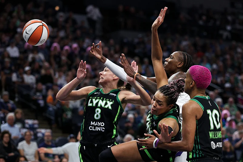WNBA basketball playoff semifinals series game 2 Phoenix Mercury vs Minnesota Lynx_Natasha Mack
