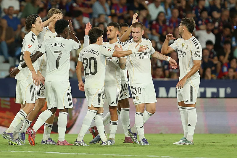 Spain soccer La Liga 2025-26 Levante UD Vs Real Madrid match pics_Franco Mastantuono