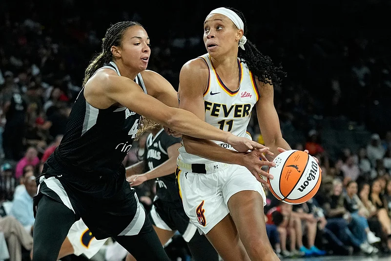 WNBA basketball playoff semifinals series game 2 Las Vegas Aces vs Indiana Fever_Brianna Turner