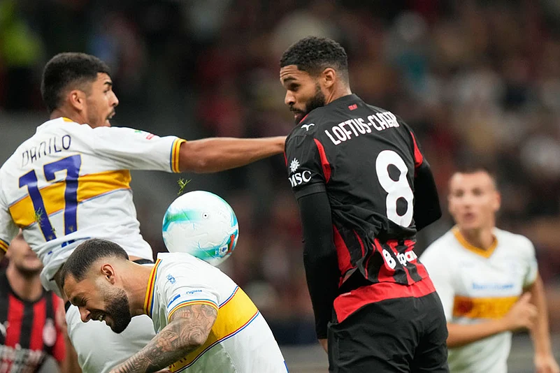 AC Milan Vs Lecce, Coppa Italia 2025-26 Third Round match photos_Ruben Loftus-Cheek