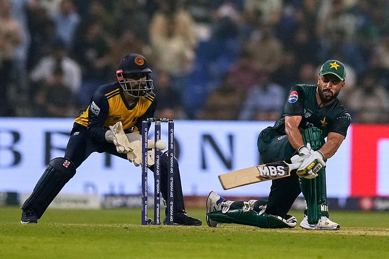 2025 Asia Cup T20 Cricket Super 4 match Pakistan vs Sri Lanka pics_Mohammad Nawaz