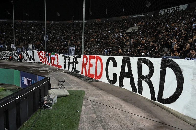 Europa League 2025-26 Soccer POAK FC Vs Maccabi Tel Aviv_show Israel the red card