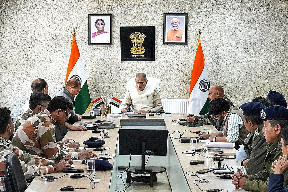| Photo: @KavinderGupta/X via PTI  : Ladakh Lt. Governor chairs meeting