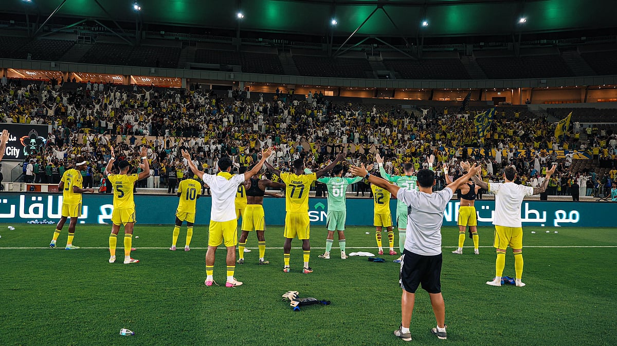 | Photo: X/AlNassrFC_EN : Al-Nassr players celebrate after their 4-0 win over Jeddah FC in the Saudi King's Cup 2025-26.