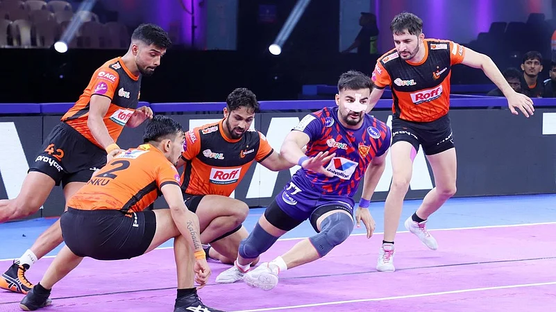 dabang delhi vs u mumba match report