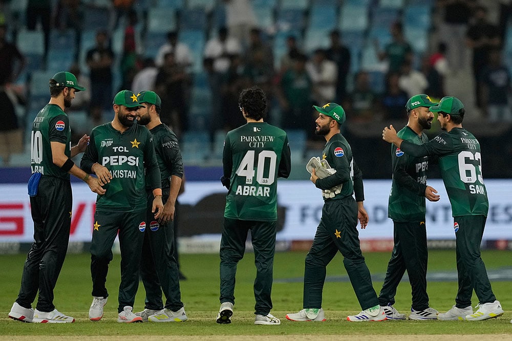 | Photo: AP/Altaf Qadri : Asia Cup 2025 Super Four: Pakistan vs Bangladesh