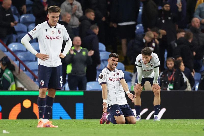 UEFA Europa League soccer Aston Villa vs Bologna_1