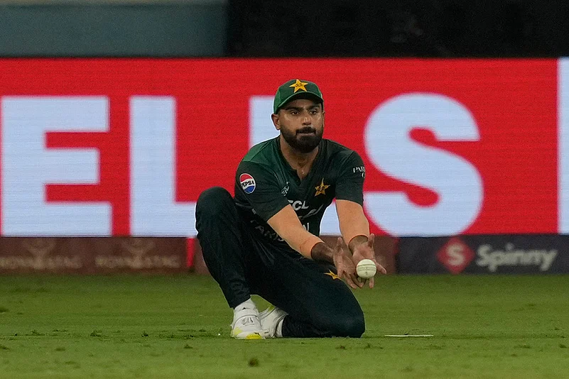 Asia Cup t20 Cricket 2025 Super Four match Pakistan vs Bangladesh_Hussain Talat