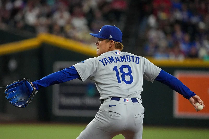 MLB NL West title match Los Angeles Dodgers vs Arizona Diamondbacks_Yoshinobu Yamamoto