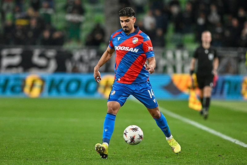UEFA Europa League soccer Ferencvaros vs Viktoria Plzen_Merchas Doski