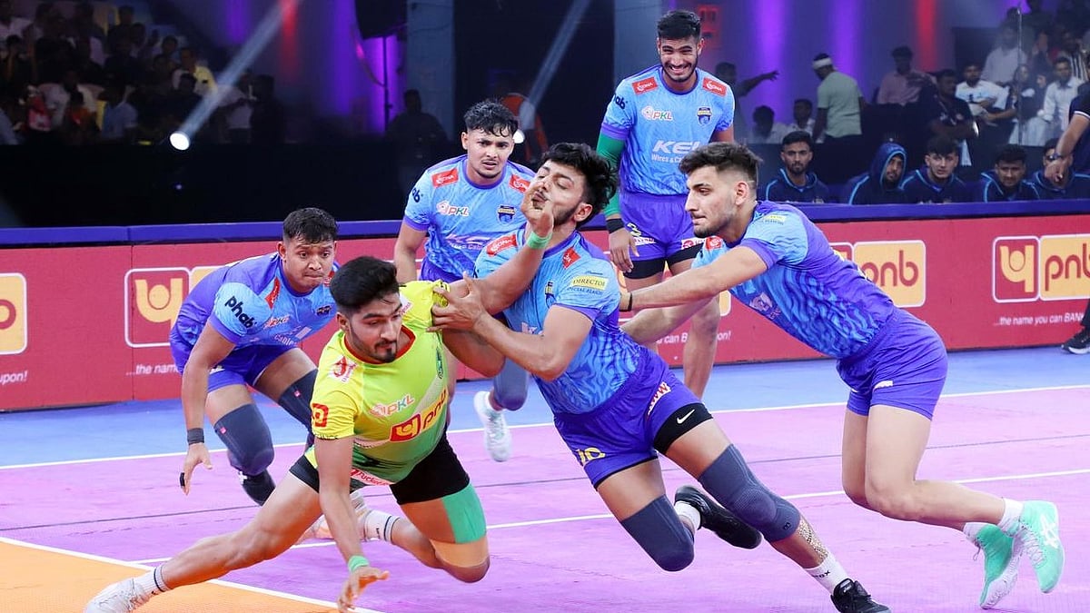Pro Kabaddi : Action from the Pro Kabaddi League 2025 match between Patna Pirates and Bengal Warriorz in Jaipur.