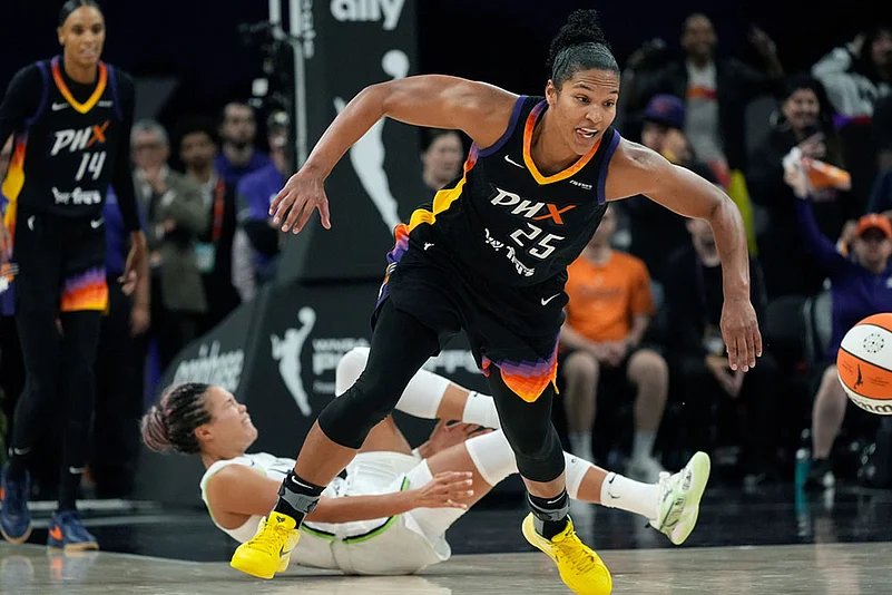 WNBA basketball playoff semifinals series game 3 Phoenix Mercury vs Minnesota Lynx_Napheesa Collier