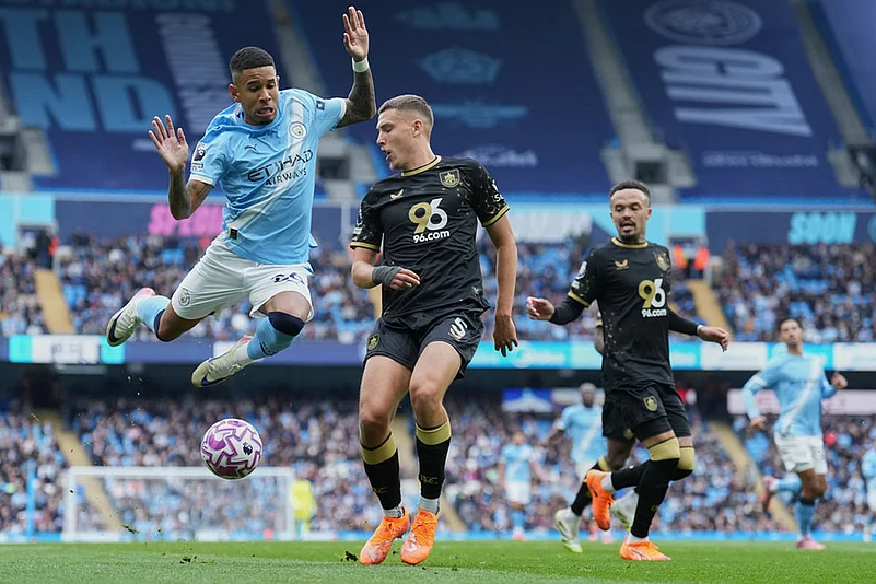 Britain soccer Premier League 2025-26 Burnley and Manchester City_Savinho