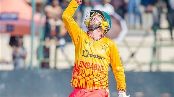 X/ZimCricketv : Veteran Brendan Taylor rolled back the years with a sensational 123 off just 54 balls, smashing 16 fours and five sixes at a staggering strike rate of 227.78. 
