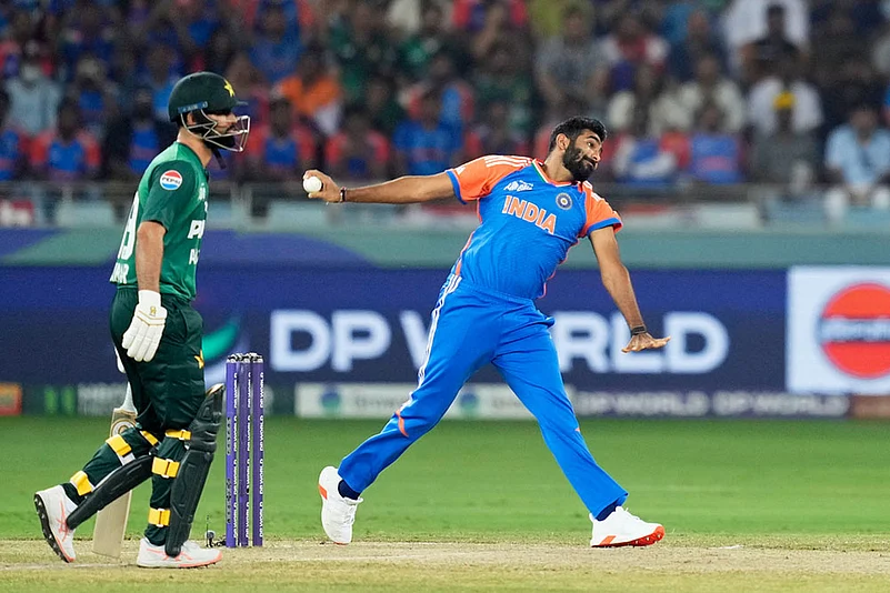 Asia cup Cricket final 2025 India vs Pakistan match photos_ Jasprit Bumrah