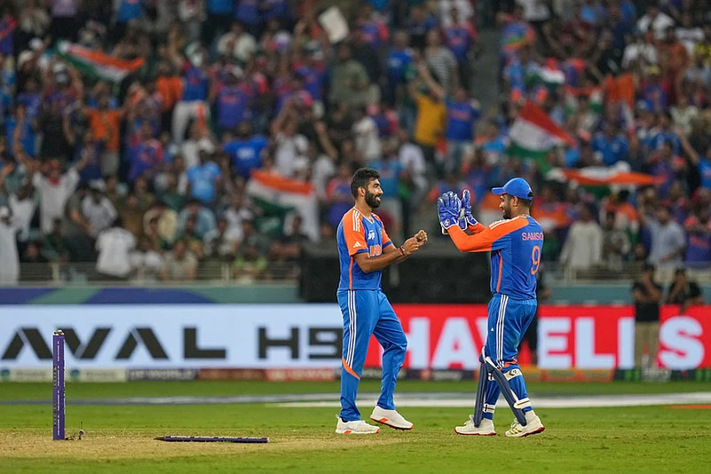 Asia cup Cricket final 2025 India vs Pakistan match photos_ Jasprit Bumrah