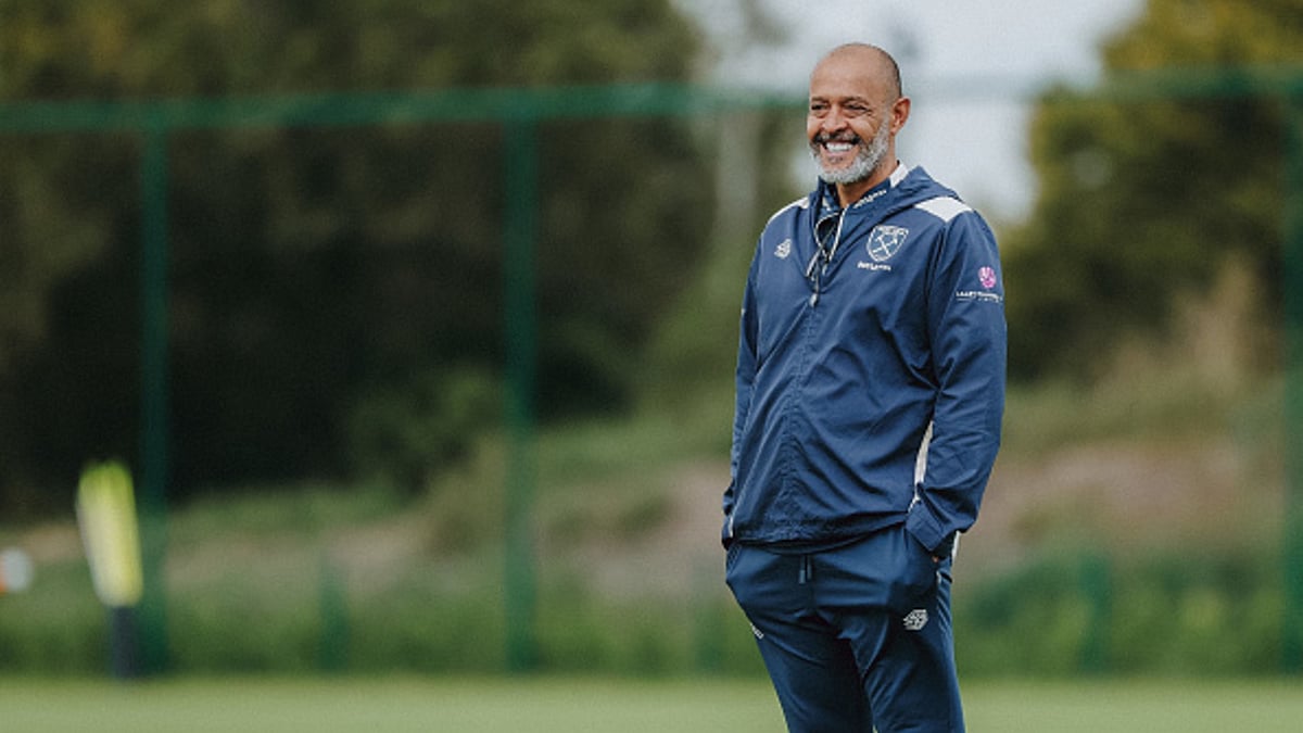 Nuno Espirito Santo takes West Ham training