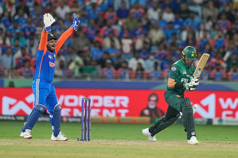 Asia cup Cricket final 2025 India vs Pakistan match photos_Sanju Samson