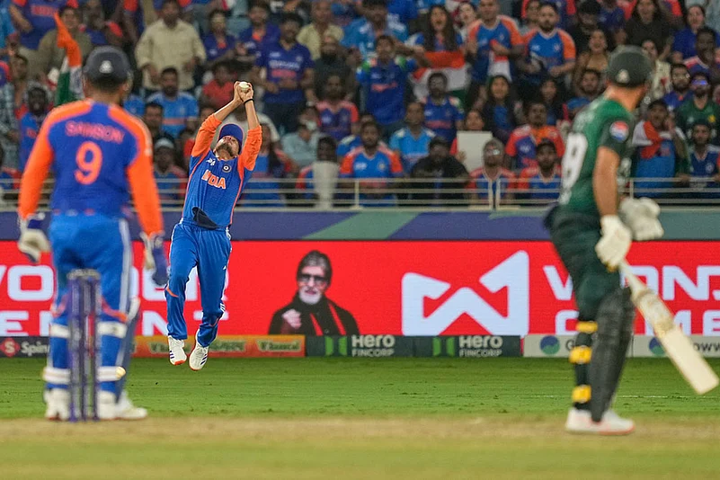 Asia cup Cricket final 2025 India vs Pakistan match photos_Fakhar Zaman