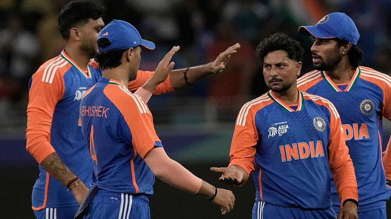 Kuldeep Yadav Breaks Records With Stunning 4-Wicket Haul Against Pakistan In Asia Cup 2025 Final
