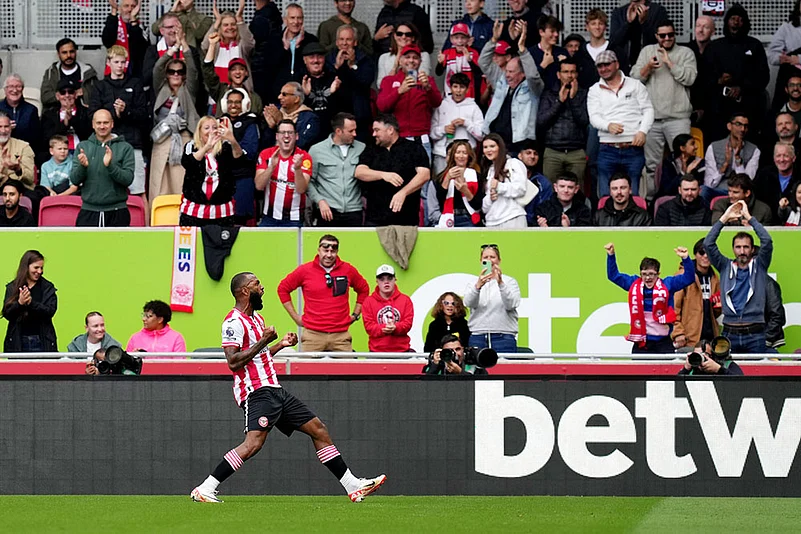 Britain soccer Premier League 2025-26 match Brentford vs Manchester United_ Igor Thiago