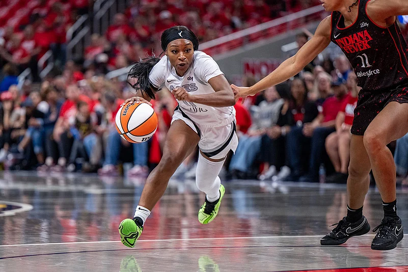 WNBA Basketball Playoffs game Phoenix Indiana Fever vs Las Vegas Aces _Dana Evans