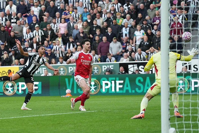 Britain soccer Premier League 2025-26 football match Newcastle United vs Arsenal_ Jacob Murphy