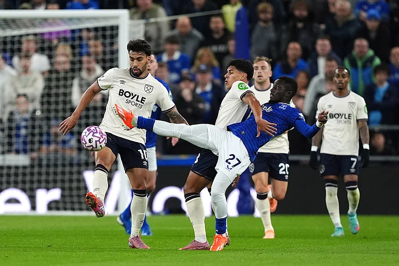 Britain soccer Premier League 2025-26 EPL match Everton vs West Ham United_Lucas Paqueta