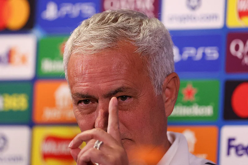 UEFA Champions League 2025-26 Benficas head coach Jose Mourinho_4
